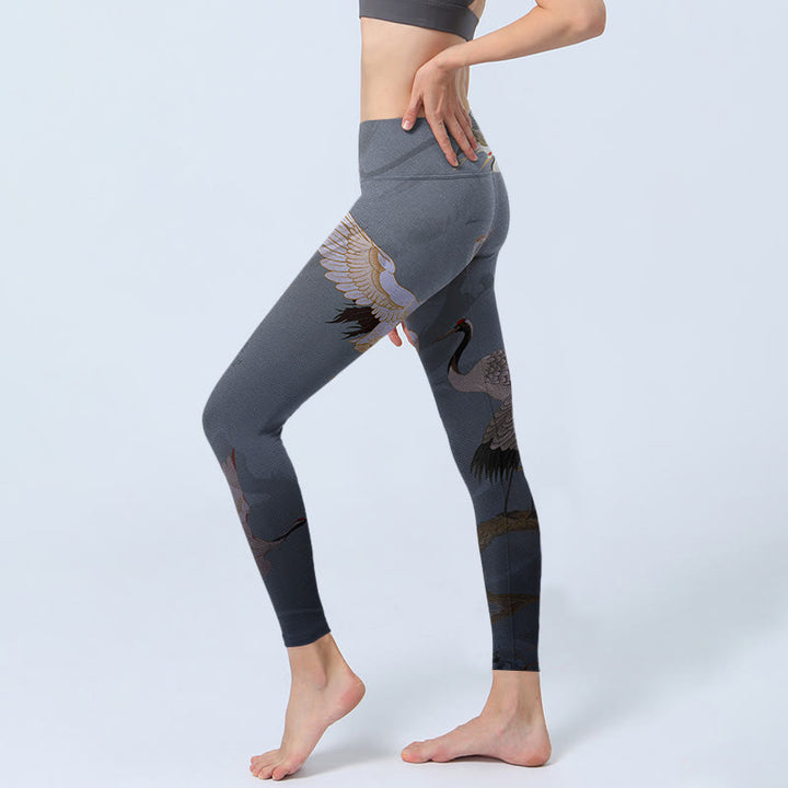 Leggings de yoga para mujer con estampado de grulla blanca, pino y piedras de Buddha Stones - image 3