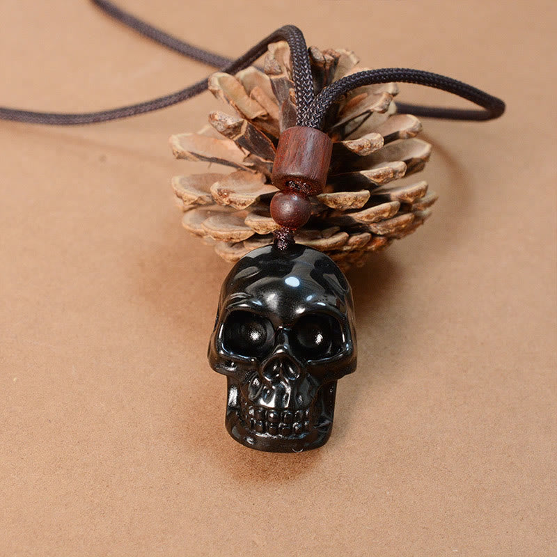 Collar con colgante de esqueleto Shmashana con cuerda de obsidiana negra y Buddha Stones