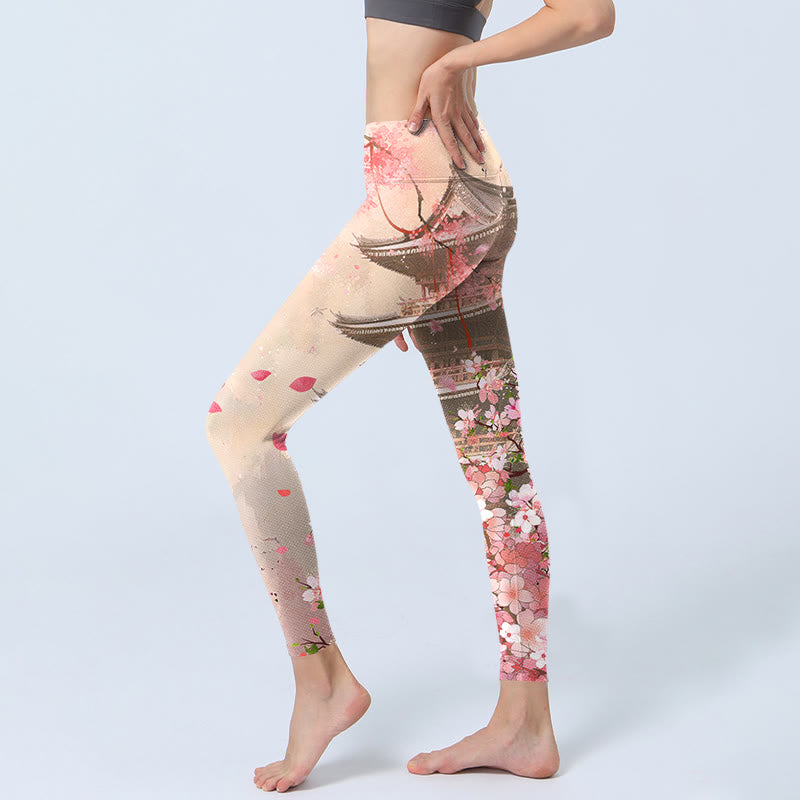 Leggings de fitness con estampado de edificios antiguos de sakura rosa y Buddha Stones para mujer - image 3
