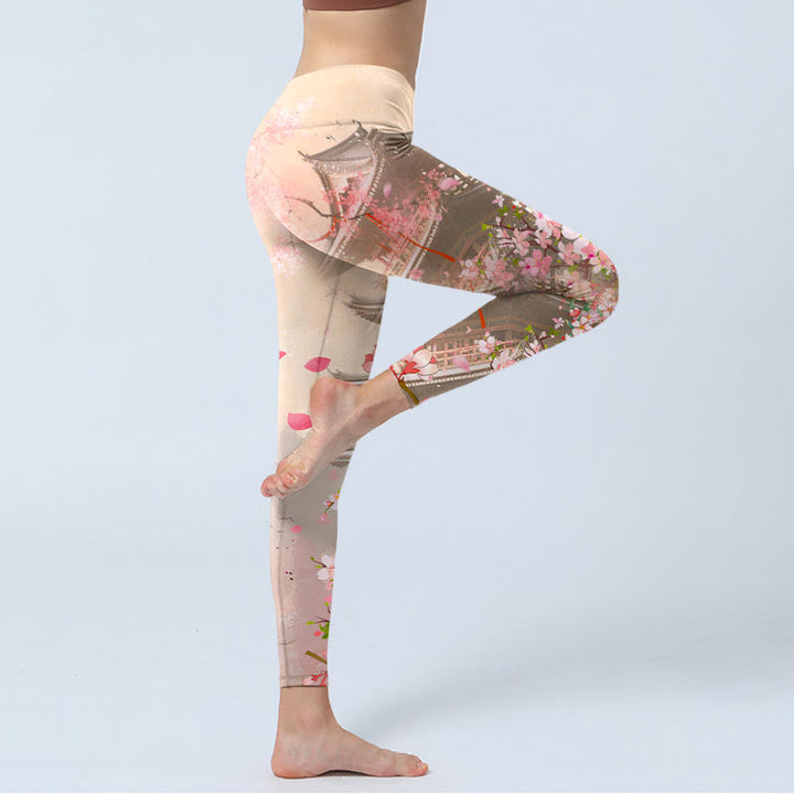 Leggings de fitness con estampado de edificios antiguos de sakura rosa y Buddha Stones para mujer - image 4