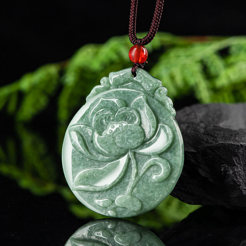 Collar con colgante de cuerda de jade con diseño de loto redondo y Buddha Stones