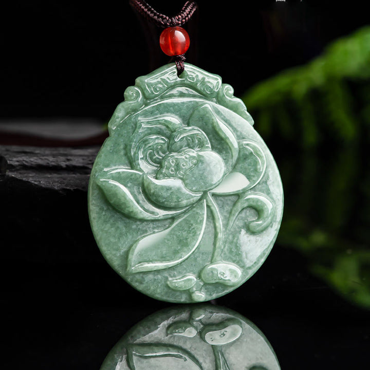 Collar con colgante de cuerda de jade con diseño de loto redondo y Buddha Stones
