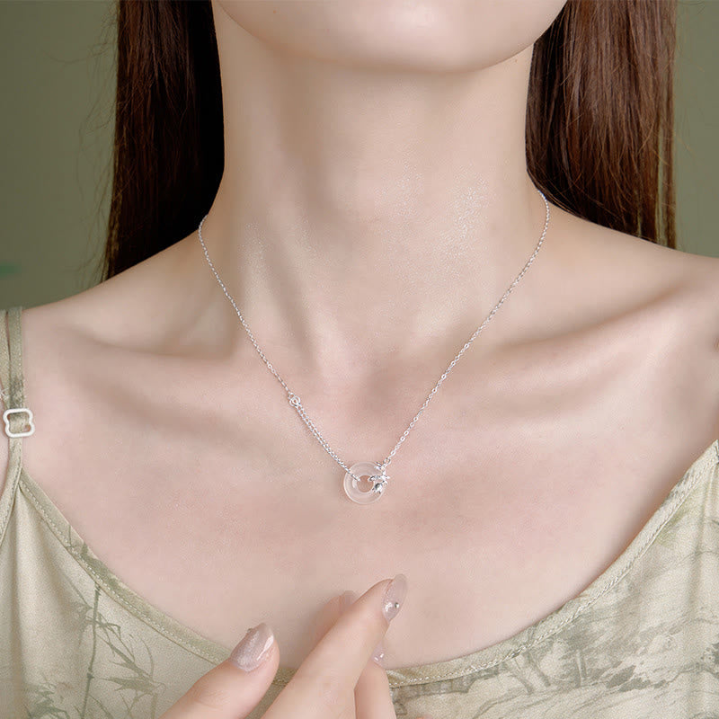 Colgante de plata de ley 925 con forma de tulipán y calcedonia y hebilla de la suerte con Buddha Stones