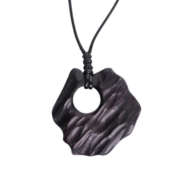 Collar con colgante de equilibrio de paz con forma irregular y hueco de madera de ébano y Buddha Stones