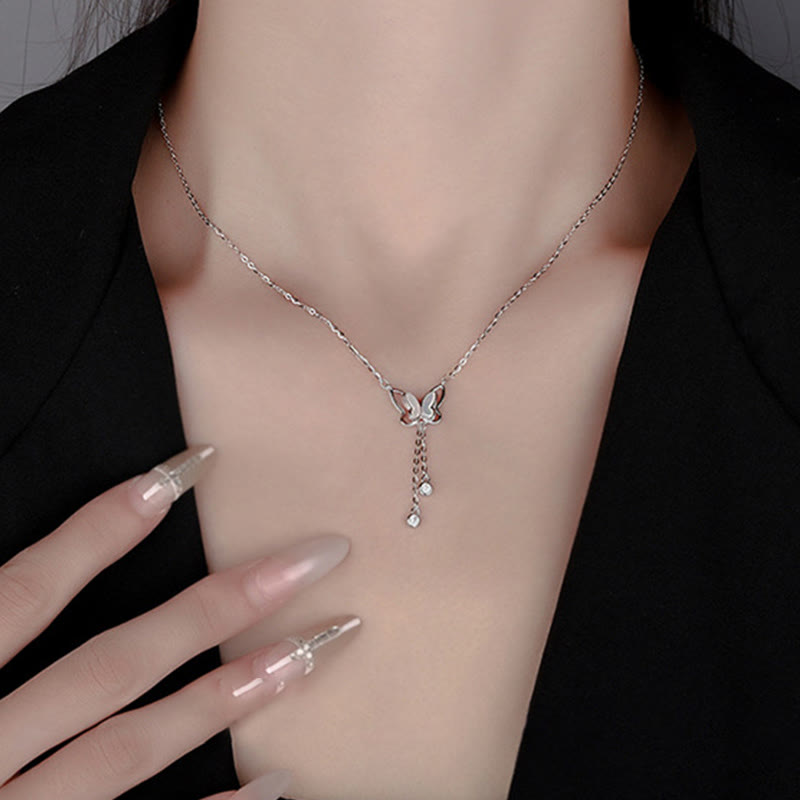Collar con colgante de mariposa y piedra Tridacna de plata de ley 999 con Buddha Stones