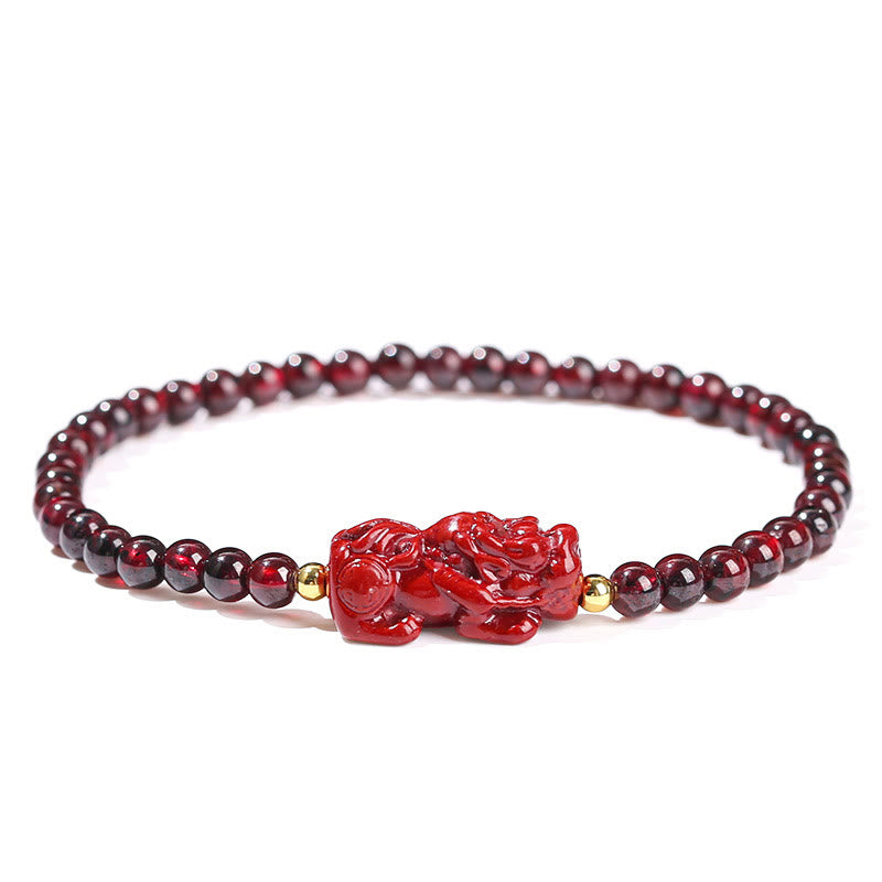 Pulsera protectora de cuentas cuadradas de cuarzo fresa PiXiu con granate y cinabrio de Buddha Stones