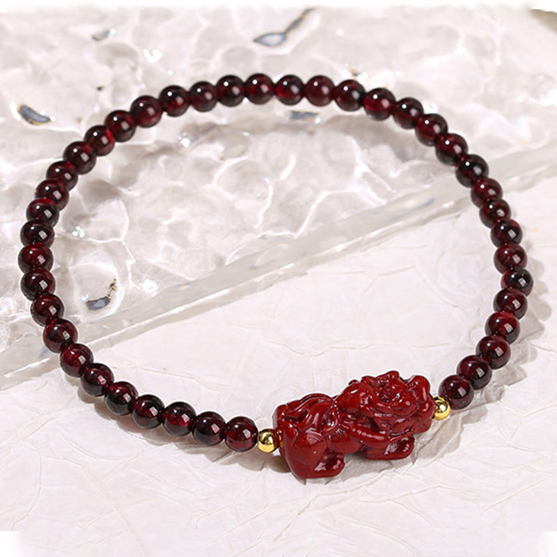 Pulsera protectora de cuentas cuadradas de cuarzo fresa PiXiu con granate y cinabrio de Buddha Stones