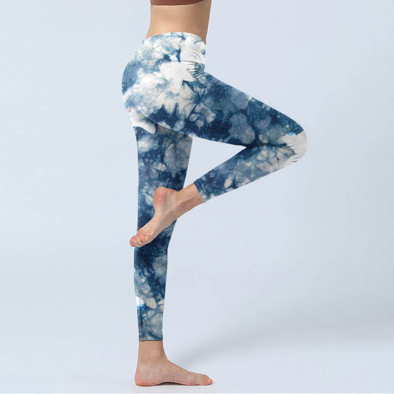 Leggings de yoga para mujer con estampado de textura de acuarela y flores de lirio azul y Buddha Stones - image 4