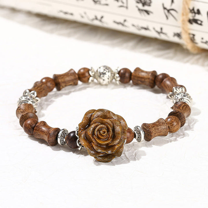 Pulsera curativa con diseño de camelias y Buddha Stones , madera de sándalo y bambú