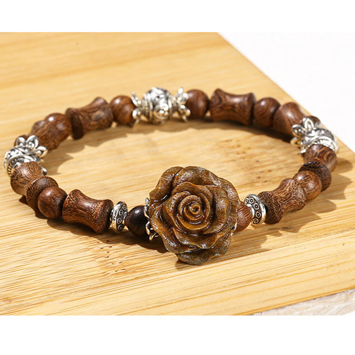 Pulsera curativa con diseño de camelias y Buddha Stones , madera de sándalo y bambú