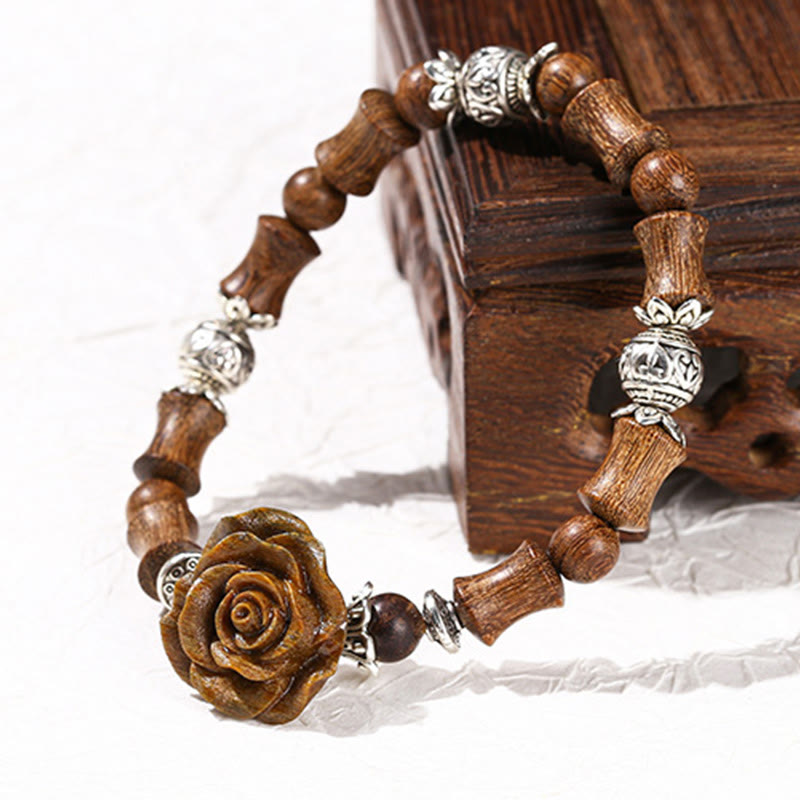 Pulsera curativa con diseño de camelias y Buddha Stones , madera de sándalo y bambú