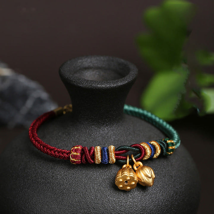 Pulsera de hilo rojo y verde con diseño de vaina de loto y Buddha Stones en plata de ley 999