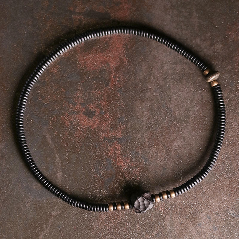 Pulsera de doble vuelta con Buddha Stones, madera de ébano, cobre y latón