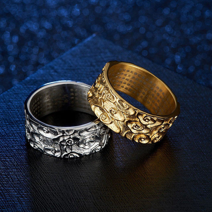 Anillo de acero de titanio con diseño de sutra de corazón grabado con nubes auspiciosas y Buddha Stones