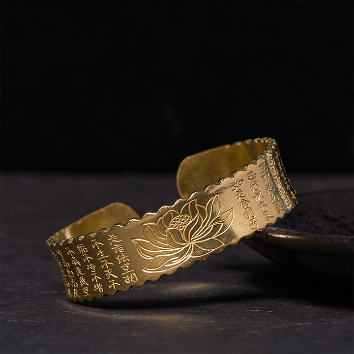 Brazalete de cobre y latón con diseño de flor de loto, paz, iluminación y sutra del corazón de Buddha Stones