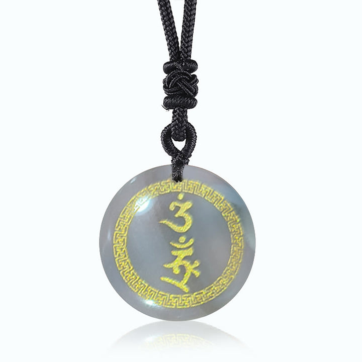 Colgante de collar con obsidiana negra con cristales naturales y mantra de protección Vajra con patrón de esvástica que rodea Buddha Stones