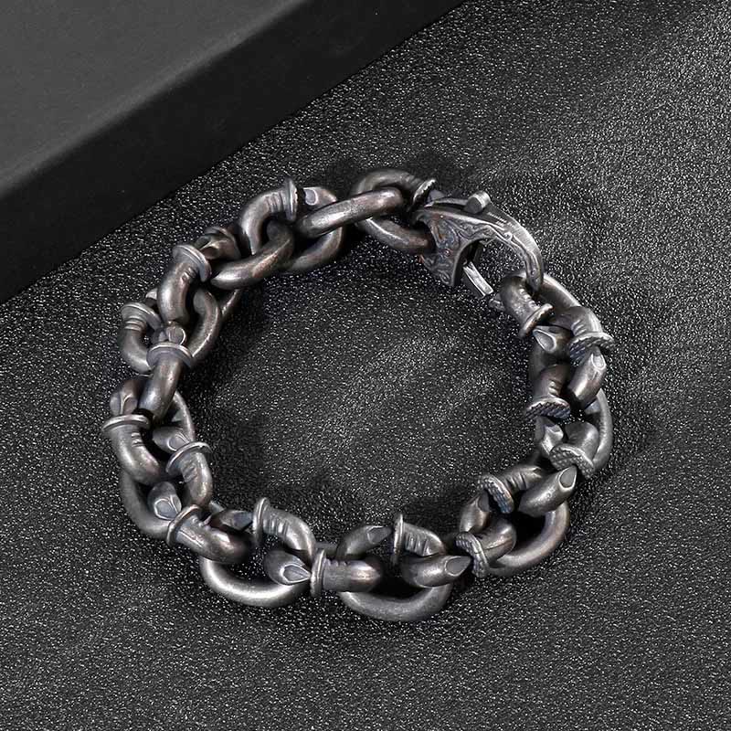 Pulsera de equilibrio de buena suerte de acero y titanio con remaches cuadrados y Buddha Stones