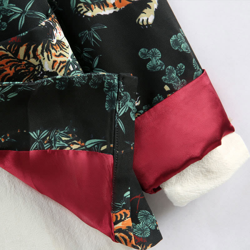 Traje Tang con puños rojos y botones de rana para hombre, chaqueta y camisa con bolsillos, con Buddha Stones y bosque de Año Nuevo chino y tigre