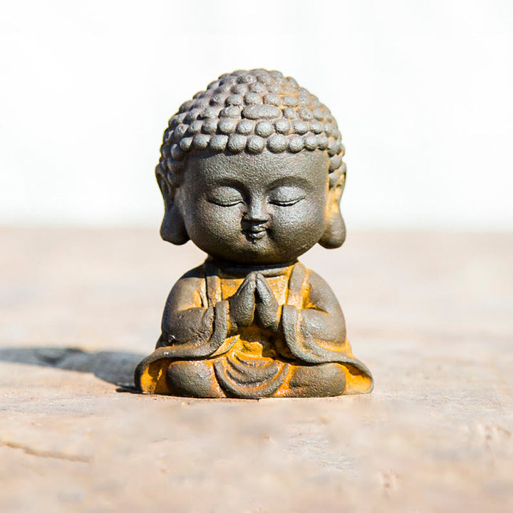 Estatua de resina fundida con óxido de hierro en polvo de Buddha Stones para decoración del hogar - Buda de palmas plegadas 9*6,5*5,3 cm - image 16