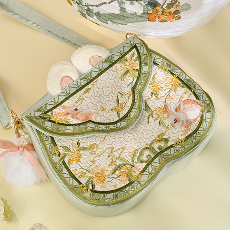 Bolso bandolera con borlas y cadena de bolas de pelo y perlas bordadas con conejo de osmanthus y Buddha Stones