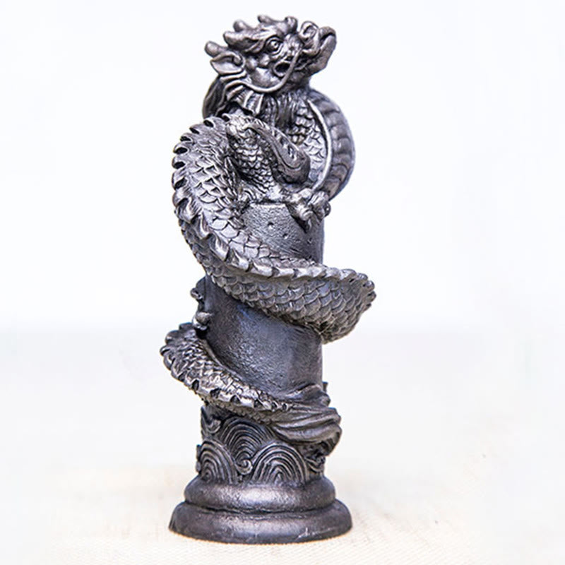 Estatua de resina fundida con óxido de hierro y polvo de Buddha Stones hecha a mano con forma de dragón volador alrededor del pilar para decoración del hogar
