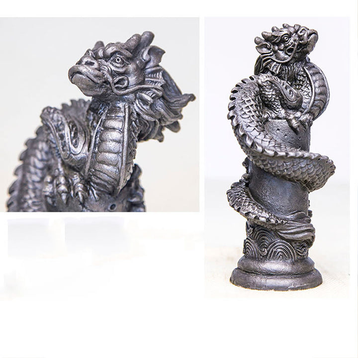 Estatua de resina fundida con óxido de hierro y polvo de Buddha Stones hecha a mano con forma de dragón volador alrededor del pilar para decoración del hogar
