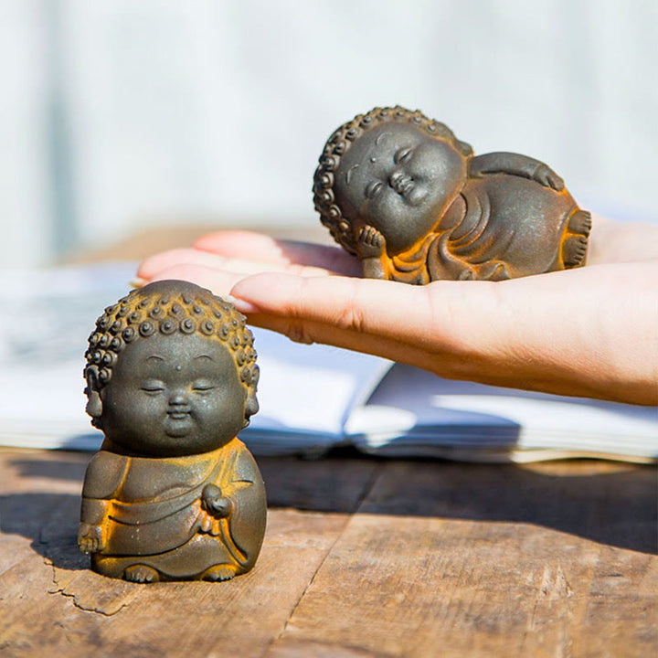 Estatua de resina fundida con óxido de hierro en polvo de Buddha Stones de pie, tumbado, sentado y pequeño, para decoración del hogar