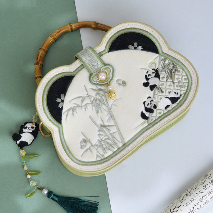 Bolso bandolera con borlas y nudo chino, cadena de perlas bordada con bambú y Buddha Stones y panda