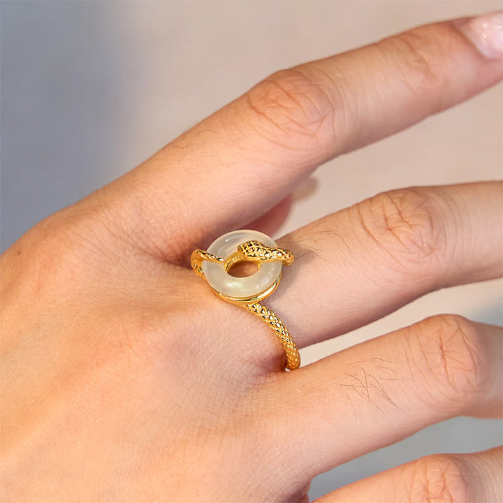 Anillo de armonía del año de la serpiente dorado en plata de ley 925 con hebilla de paz y calcedonia y Buddha Stones