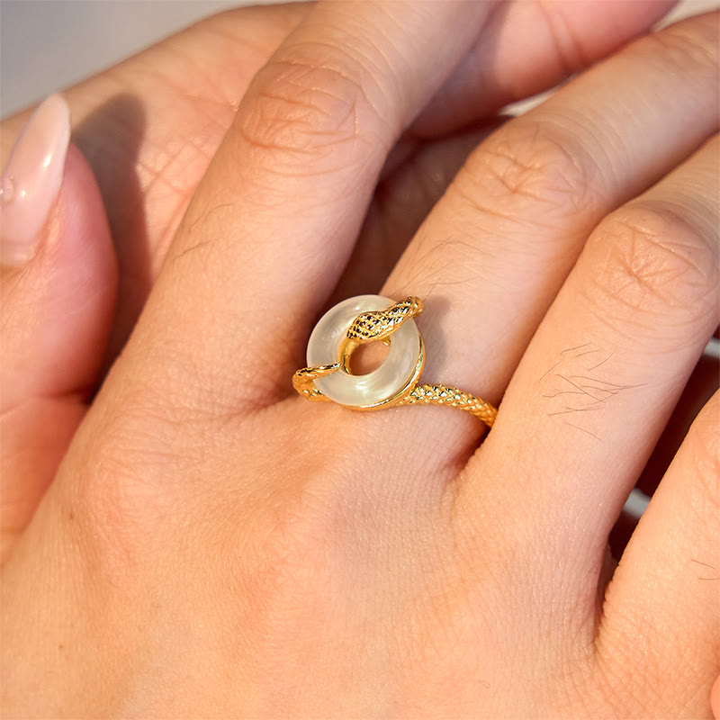 Anillo de armonía del año de la serpiente dorado en plata de ley 925 con hebilla de paz y calcedonia y Buddha Stones