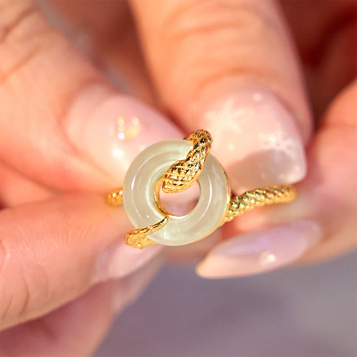 Anillo de armonía del año de la serpiente dorado en plata de ley 925 con hebilla de paz y calcedonia y Buddha Stones