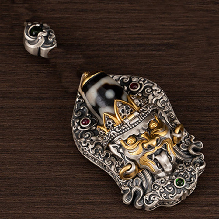 Collar con colgante de protección de cuentas Dzi de la diosa de la riqueza tibetana Zakiram de plata de ley 925 con Buddha Stones