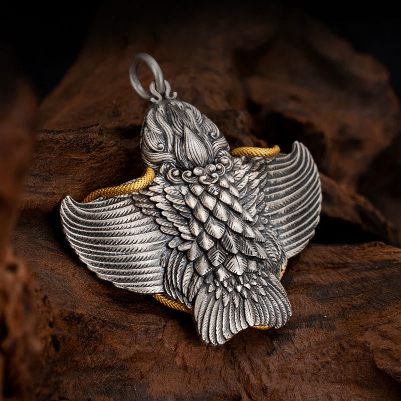 Collar con colgante de pájaro tibetano Garuda de plata de ley 925 con Buddha Stones