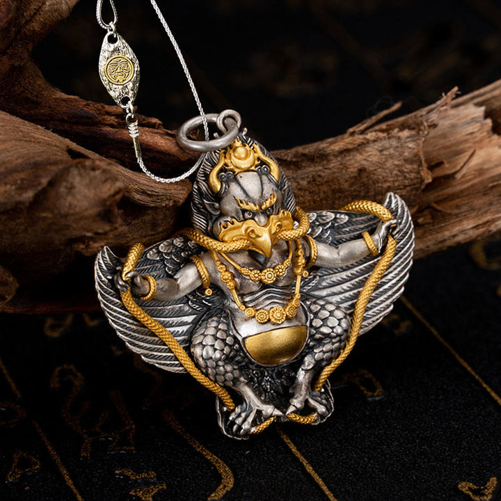 Collar con colgante de pájaro tibetano Garuda de plata de ley 925 con Buddha Stones