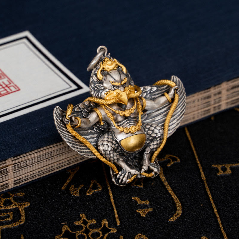 Collar con colgante de pájaro tibetano Garuda de plata de ley 925 con Buddha Stones