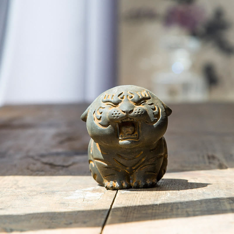 Estatua de resina fundida con óxido de hierro en polvo de tigre en miniatura con Buddha Stones para decoración del hogar - Versión oxidada 6*5,5 cm - image 0