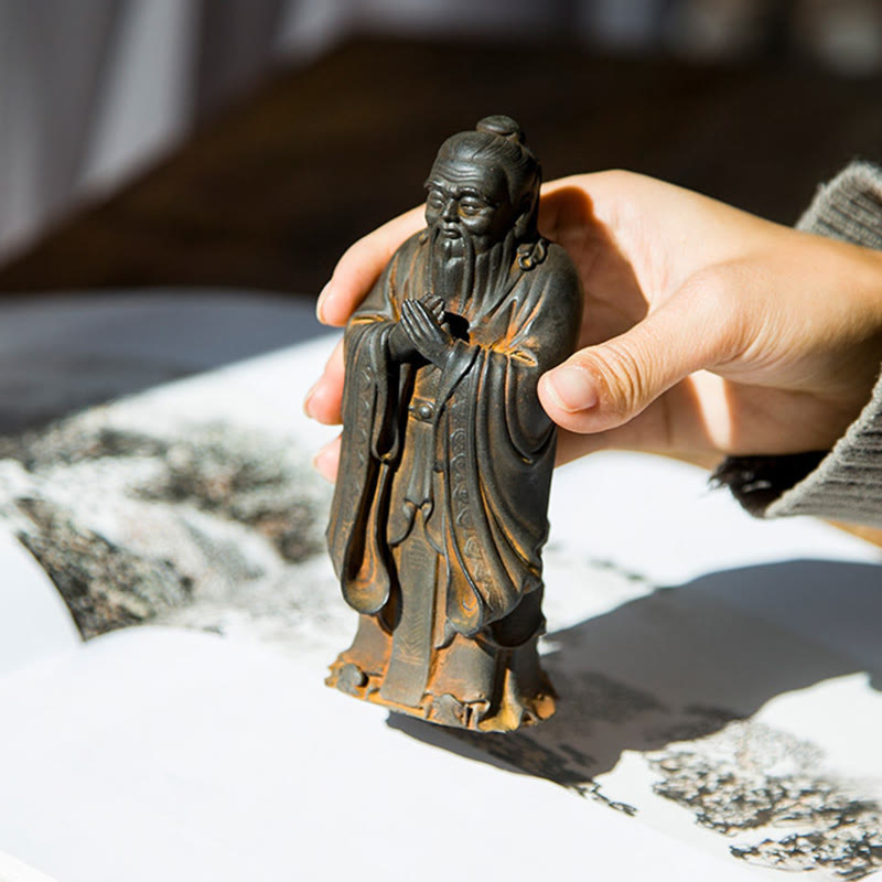 Estatua de resina fundida con óxido de hierro en polvo de Confucio hecha a mano con Buddha Stones para decoración del hogar