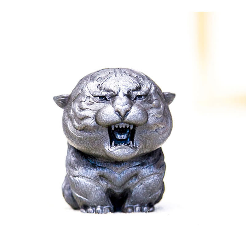 Estatua de resina fundida con óxido de hierro en polvo de tigre rugiente hecha a mano con Buddha Stones para decoración del hogar