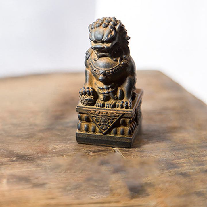 Estatua de resina fundida con óxido de hierro y polvo de león hecha a mano con Buddha Stones, protección contra el mal, decoración del hogar