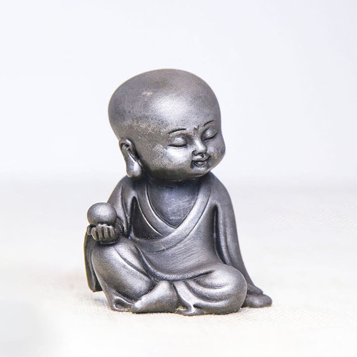 Buddha Stones hechas a mano Ksitigarbha Kwan Yin Guanyin Avalokitesvara Tathagata polvo de hierro estatua de resina fundida óxido decoración del hogar
