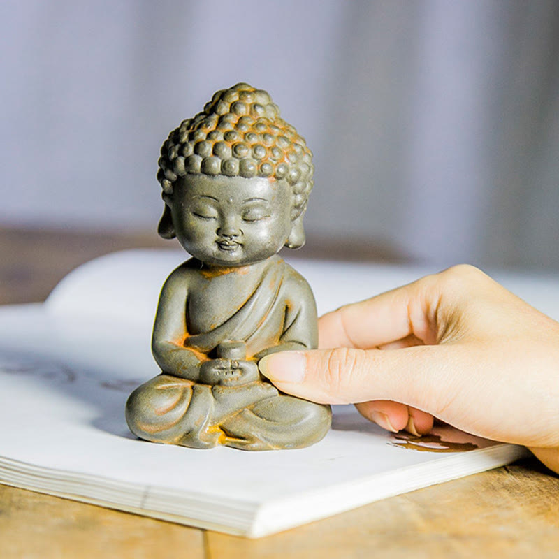 Buddha Stones hechas a mano Ksitigarbha Kwan Yin Guanyin Avalokitesvara Tathagata polvo de hierro estatua de resina fundida óxido decoración del hogar