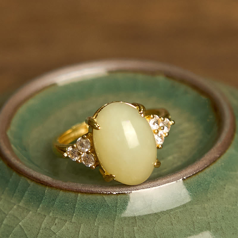 Anillo de aleación con forma de huevo de jade hetiano y Buddha Stones