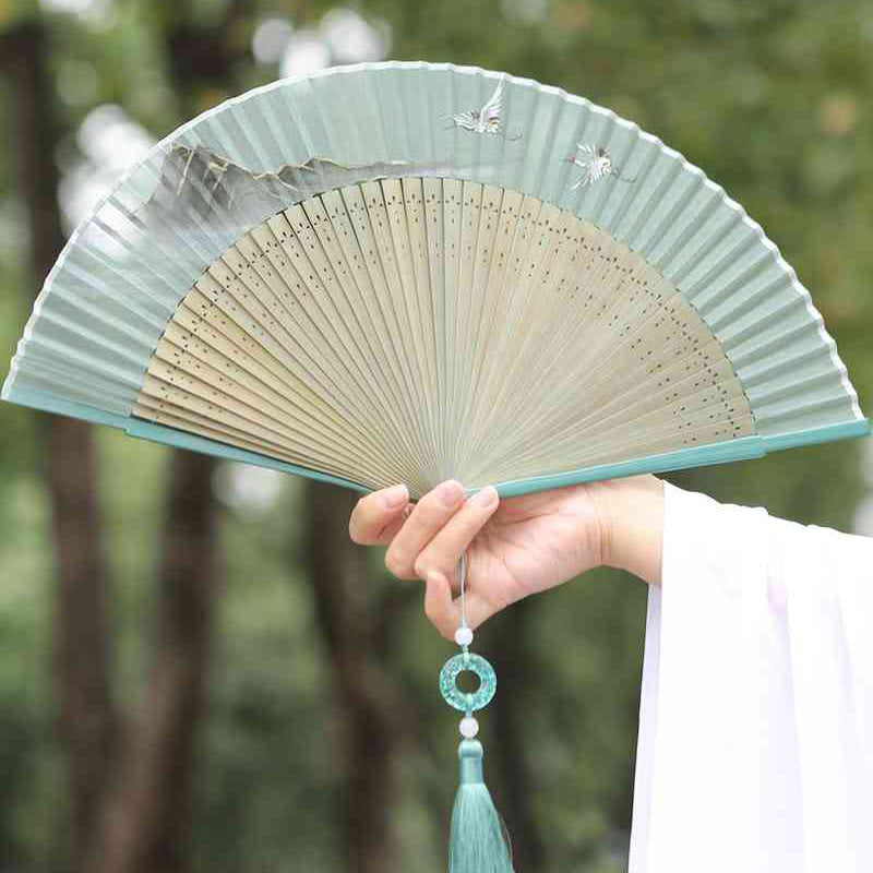 Abanico plegable de bambú de mano con diseño de grulla de río y montaña retro con Buddha Stones