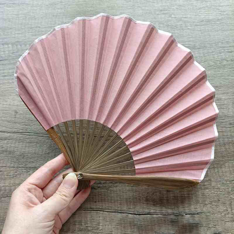 Abanico plegable de bambú de mano con forma de concha de color sólido retro con Buddha Stones - Rosa claro 22 cm - image 20