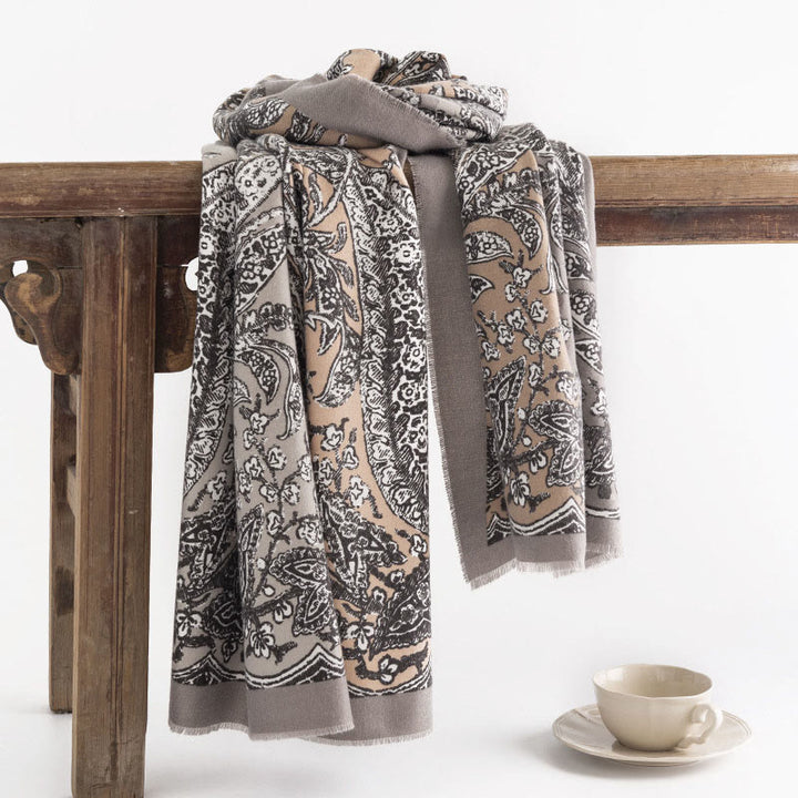 Chal con estampado étnico tibetano de flores y Buddha Stones para otoño e invierno, suave y cálido - RosyBrown 192*65cm - image 0