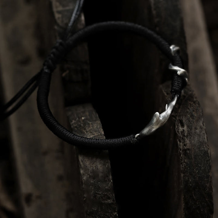 Pulsera de protección con cuerda de cera negra y tiburón en plata de ley 999 con Buddha Stones