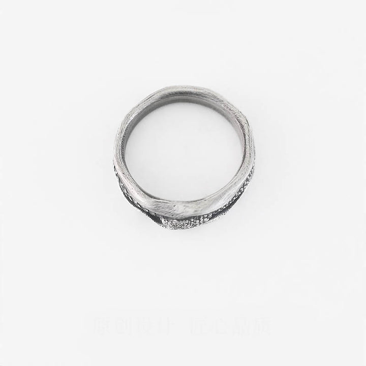 Anillo de protección del año de la serpiente en forma de serpiente de plata de ley 999 con Buddha Stones