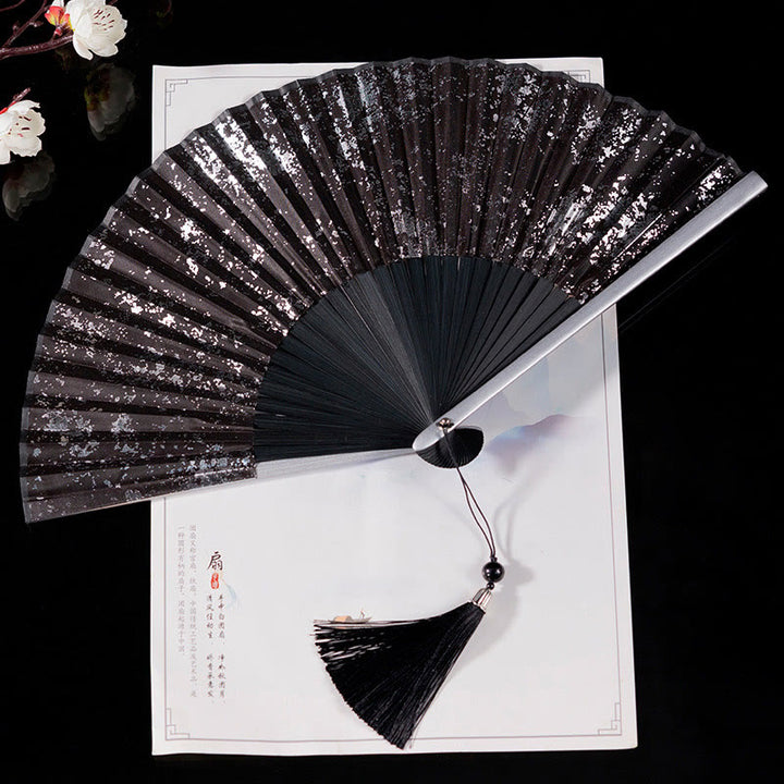 Ventilador plegable de bambú de mano con diseño de Buddha Stones, grullas y nubes auspiciosas, color sólido degradado. - Negro Plata 22cm - image 15