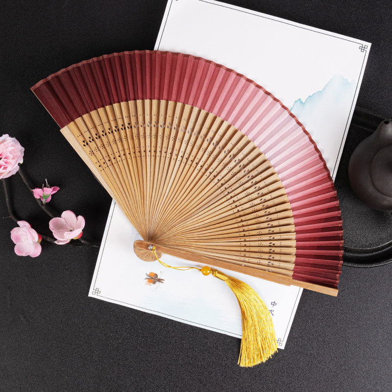Ventilador plegable de bambú de mano con diseño de Buddha Stones, grullas y nubes auspiciosas, color sólido degradado. - Ribete marrón degradado rojo de 21 cm - image 22