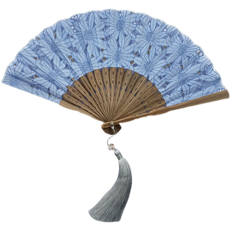 Abanico plegable de bambú de mano con bordado de flores huecas de color sólido y Buddha Stones